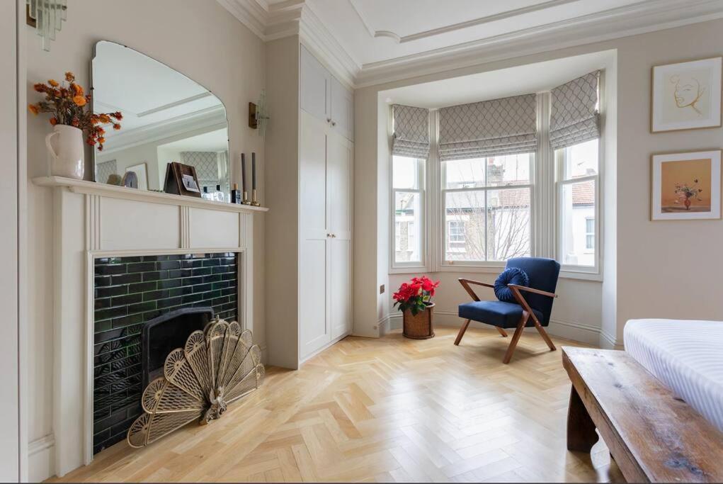 Stunning Soho House Style 3 Bed With Terrace, Near Notting Hill And Westfield Londres